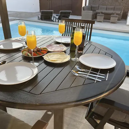 Villa Stunning Arabella - Heated Pool - Bbq - Amazing Terrace - *