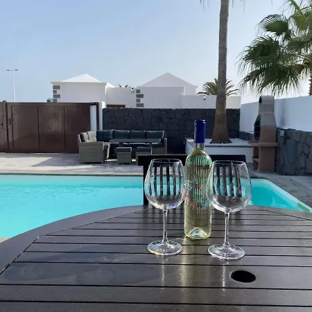 Stunning Arabella - Heated Pool - Bbq - Amazing Terrace - Villa