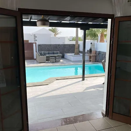 Stunning Arabella - Heated Pool - Bbq - Amazing Terrace - Playa Blanca (Lanzarote)