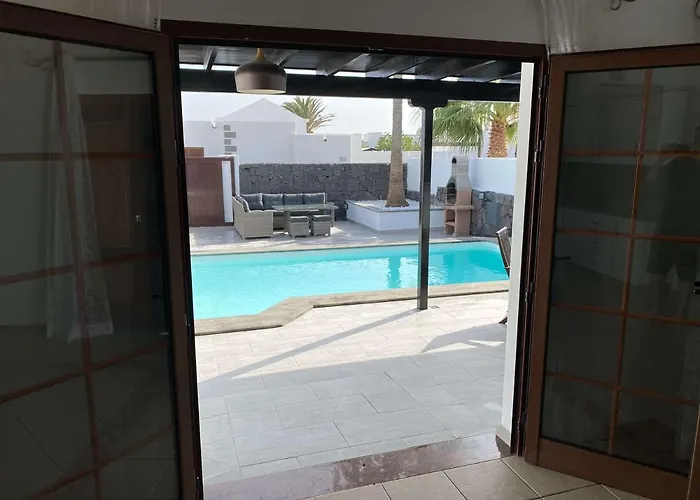 Stunning Arabella - Heated Pool - Bbq - Amazing Terrace - Playa Blanca (Lanzarote)
